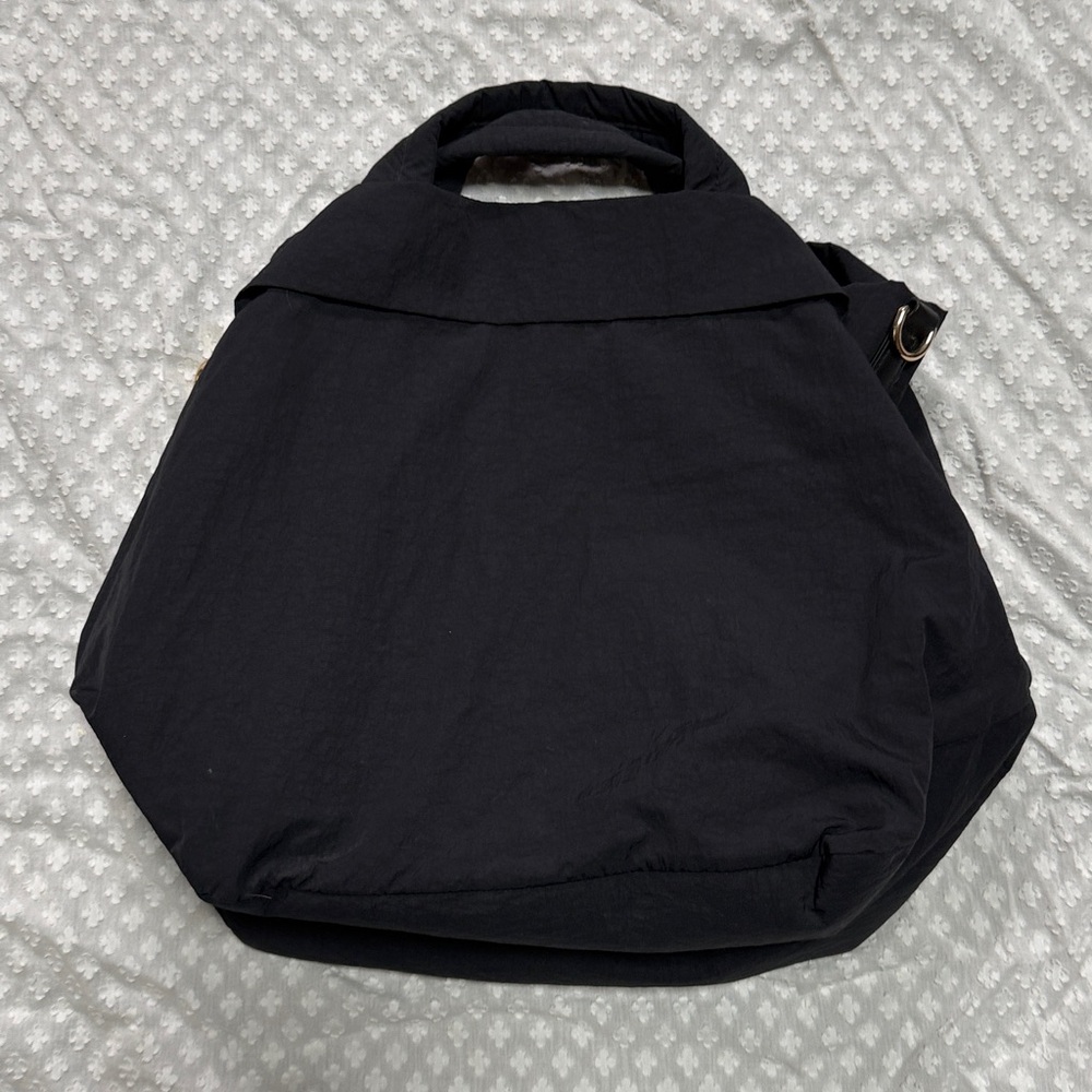 Lululemon On My Level Bag - Picture 2 of 14